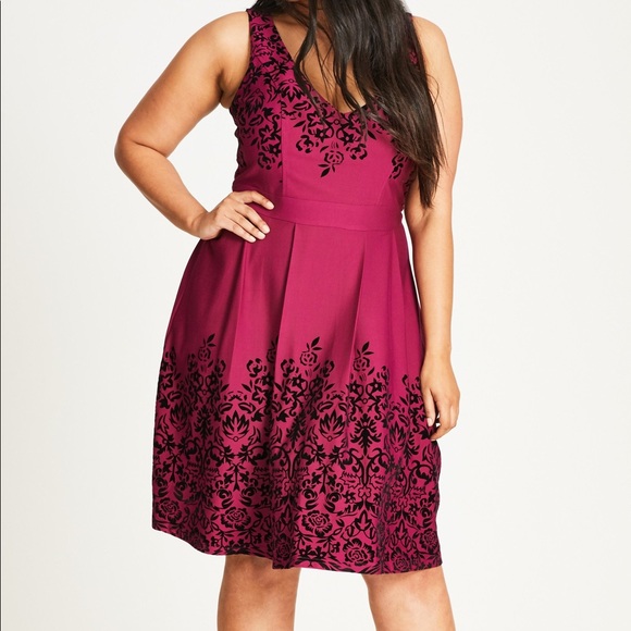 BNWOT CITY CHIC Border Flock Fit & Flare Dress - Picture 3 of 13